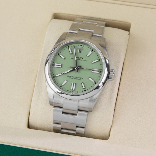 Pre-Owned   134300 Watch