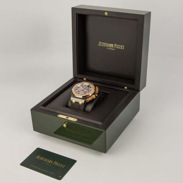 Pre-Owned Men’s Pre-Owned Luxury Watches  26405NR.OO.A002CA.01 Watch