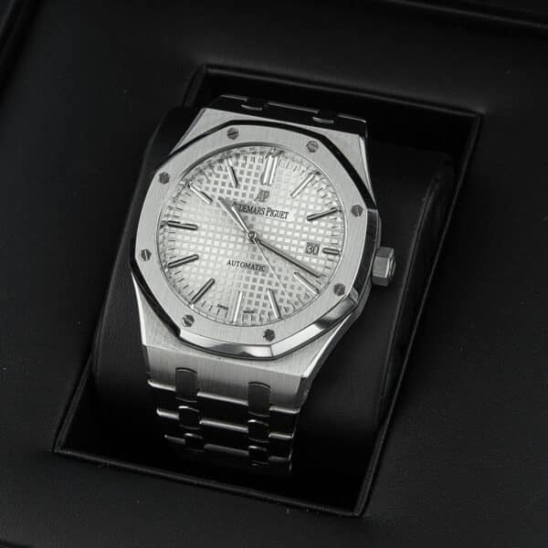 Pre-Owned Men’s Pre-Owned Luxury Watches  15400ST.OO.1220ST.02 Watch