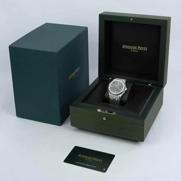 Pre-Owned   15551BC.ZZ.D405CR.01 Watch